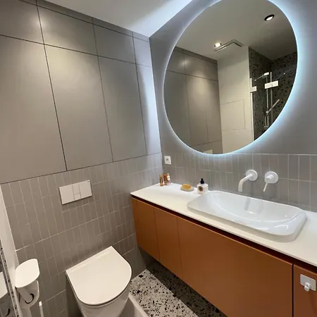 Design Studio Close 2 Center Апартаменты